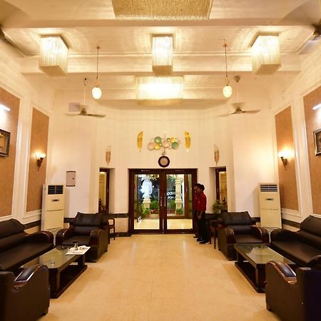 Kamay The Kohinoor Palace - A Heritage Hotel Faizabad ภายนอก รูปภาพ