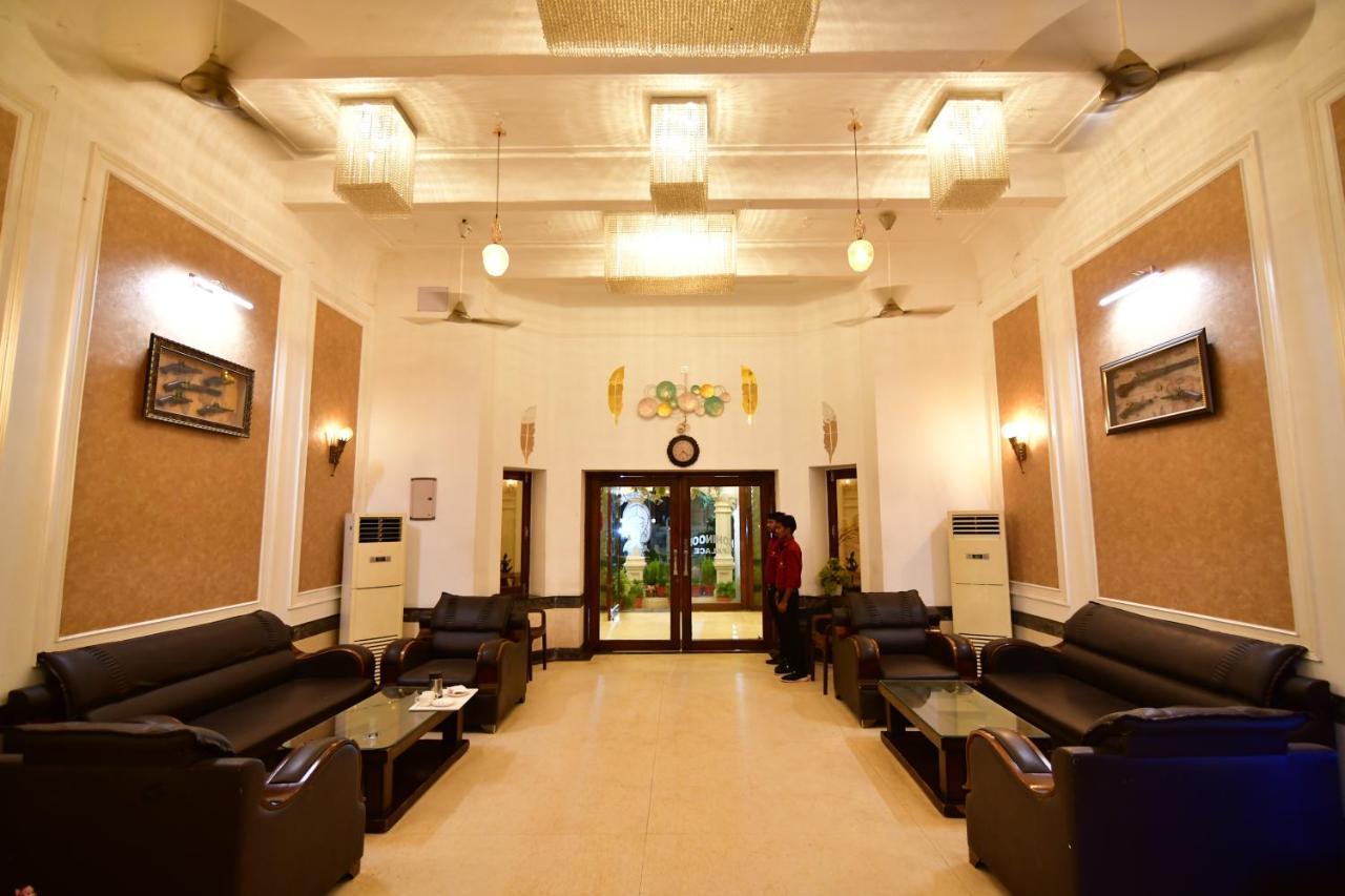 Kamay The Kohinoor Palace - A Heritage Hotel Faizabad ภายนอก รูปภาพ