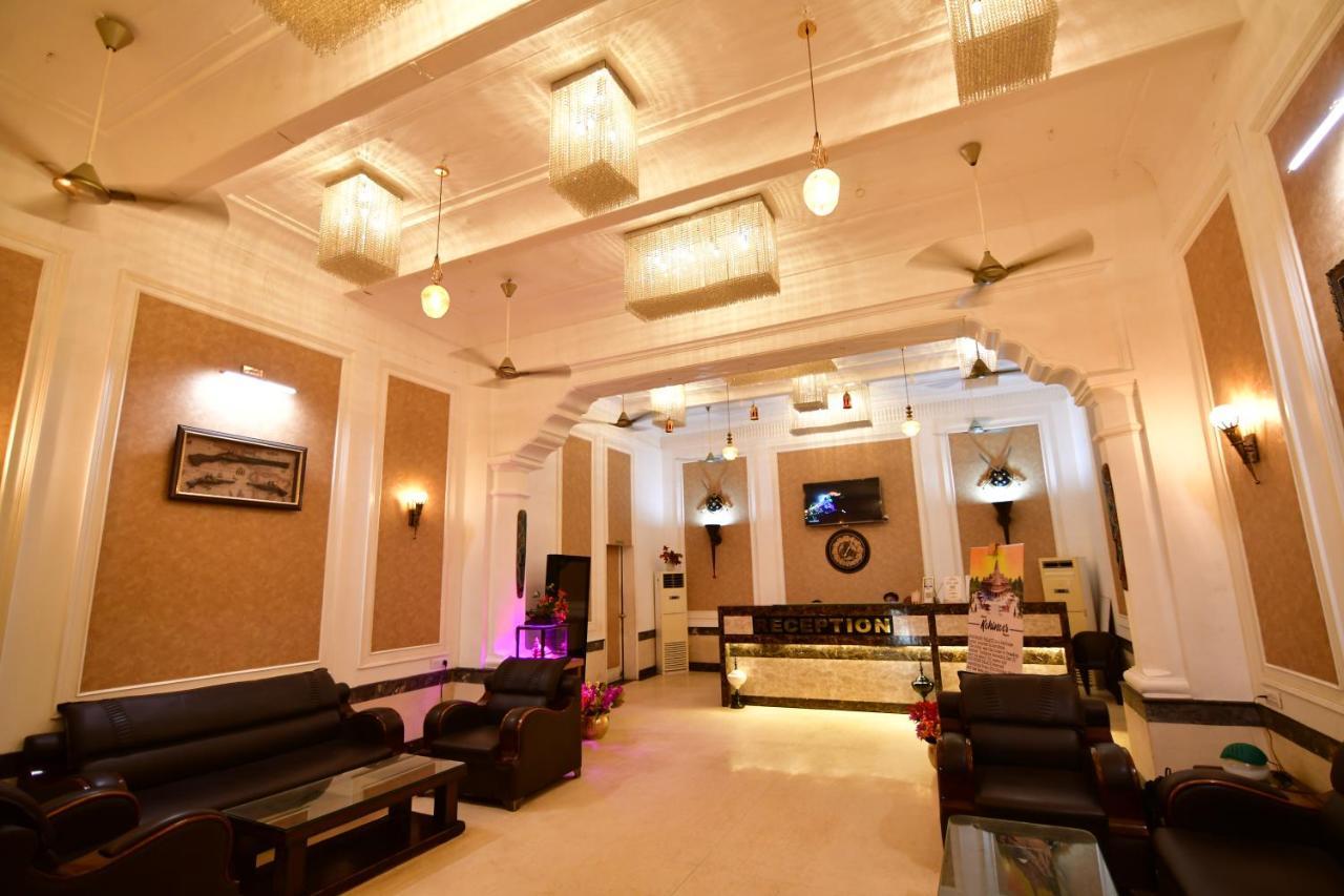 Kamay The Kohinoor Palace - A Heritage Hotel Faizabad ภายนอก รูปภาพ